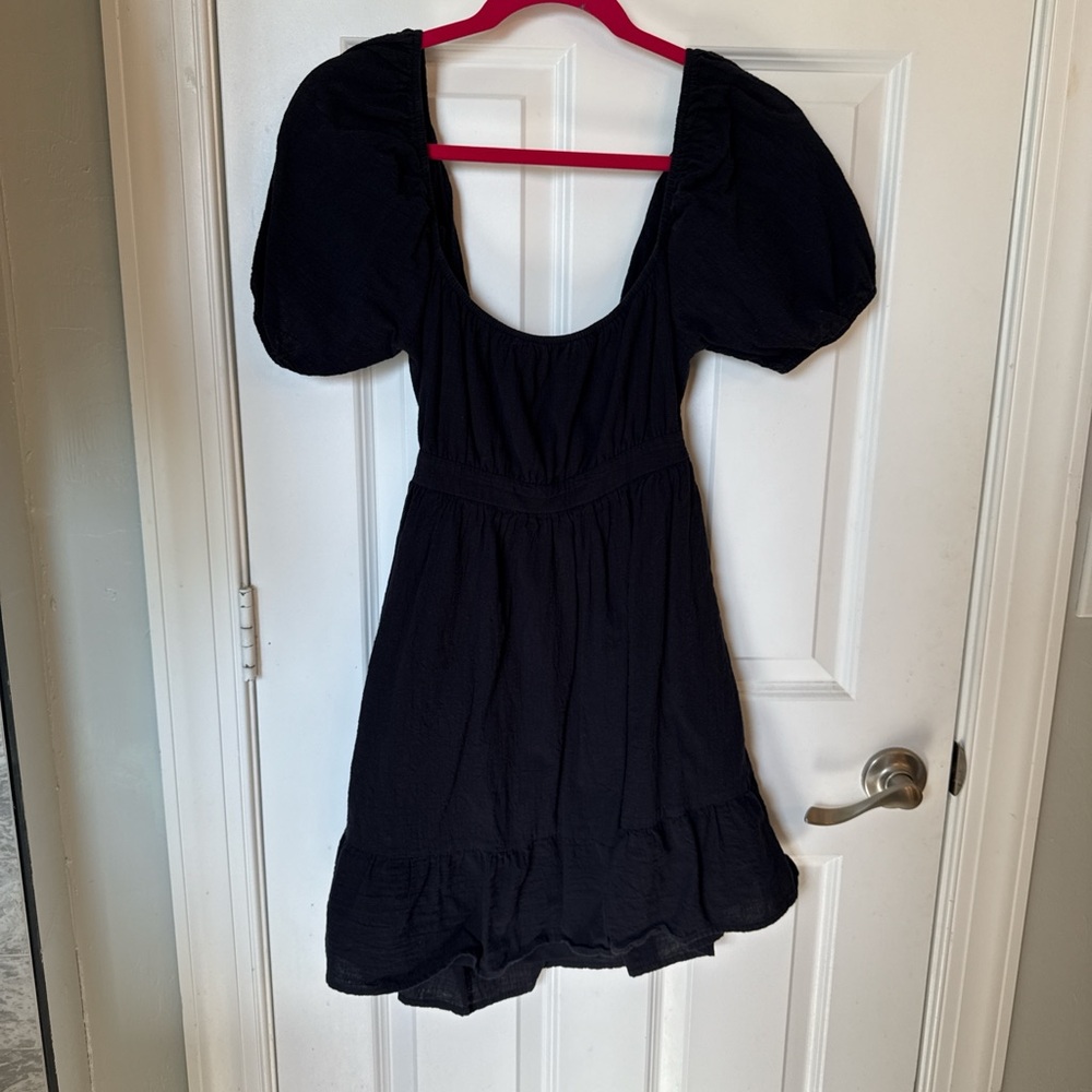Elegant Black Puff Sleeve Dress